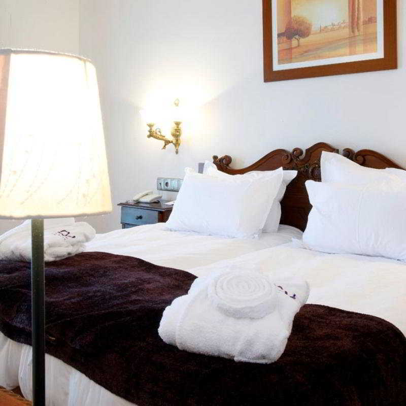 Ayre Hotel Alfonso II Oviédo Zimmer foto